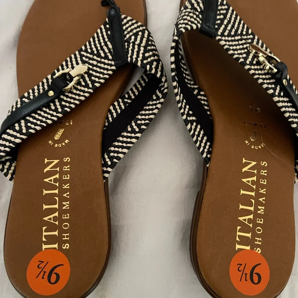 Italian Shoemakers Black and Cream Braided Thong Sandals